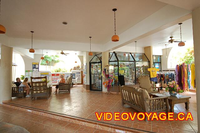 Republique Dominicaine Cabarete Paraiso del Sol With a small shop in the lobby.