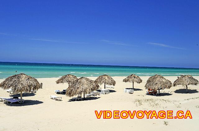 Cuba Varadero Hotel Villa Cuba La playa es amplia y el descenso en el mar es suave, la arena es fina y blanca.