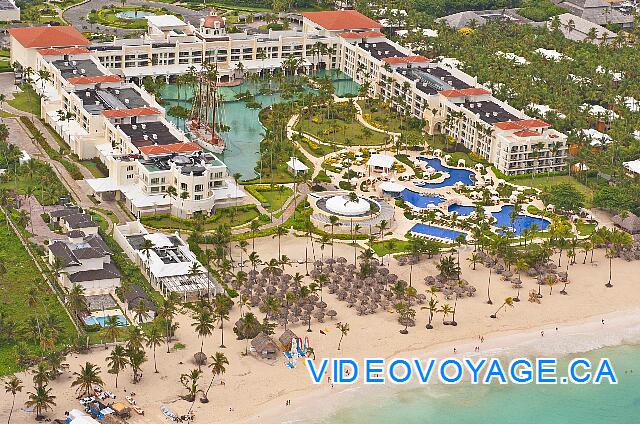 Mexique Punta Cana Grand Hotel Bavaro  A medium size hotel that is part of the Iberostar complex that is vast.