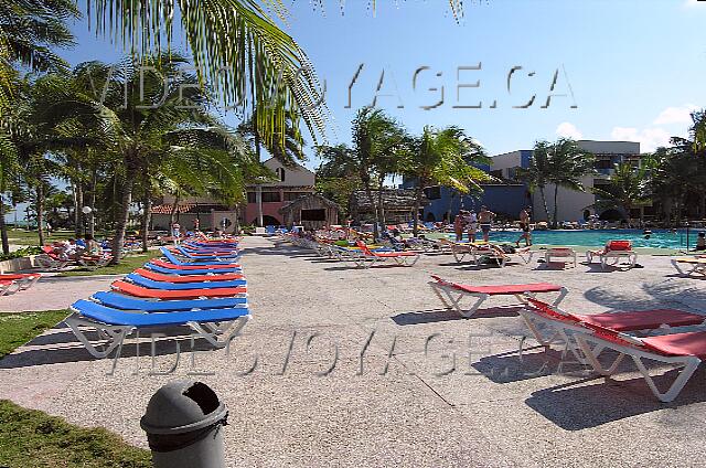 Cuba Santa Lucia Brisas Santa Lucia A large terrace around the pool. Lots of chairs but no umbrellas.